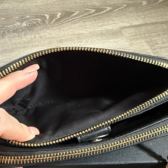 Tory Burch Black Quilted Crossbody Bag - Picture 5 of 10